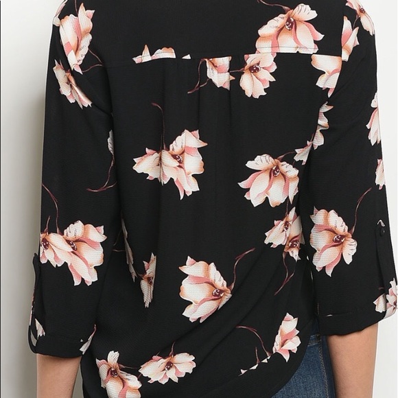 ❌DONATED❌Black Floral Front Tie Button Up V-neck Top - Picture 3 of 9
